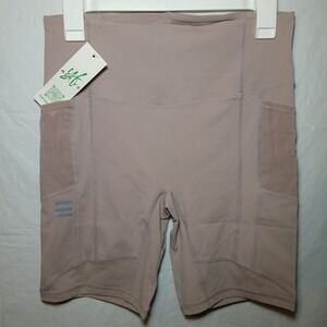 YF Active Size M Women's High Waisted Biker Shorts‎ Plum Color NWT!